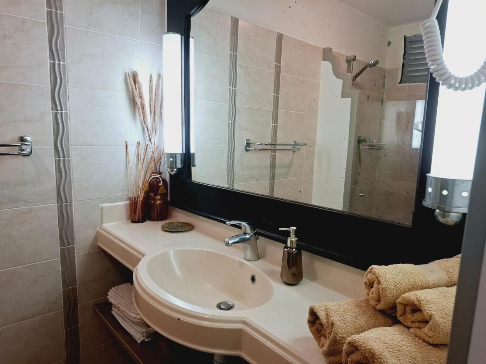 Suite 4 Pers Dans Village Vacances แซนต์-อาน ภายนอก รูปภาพ
